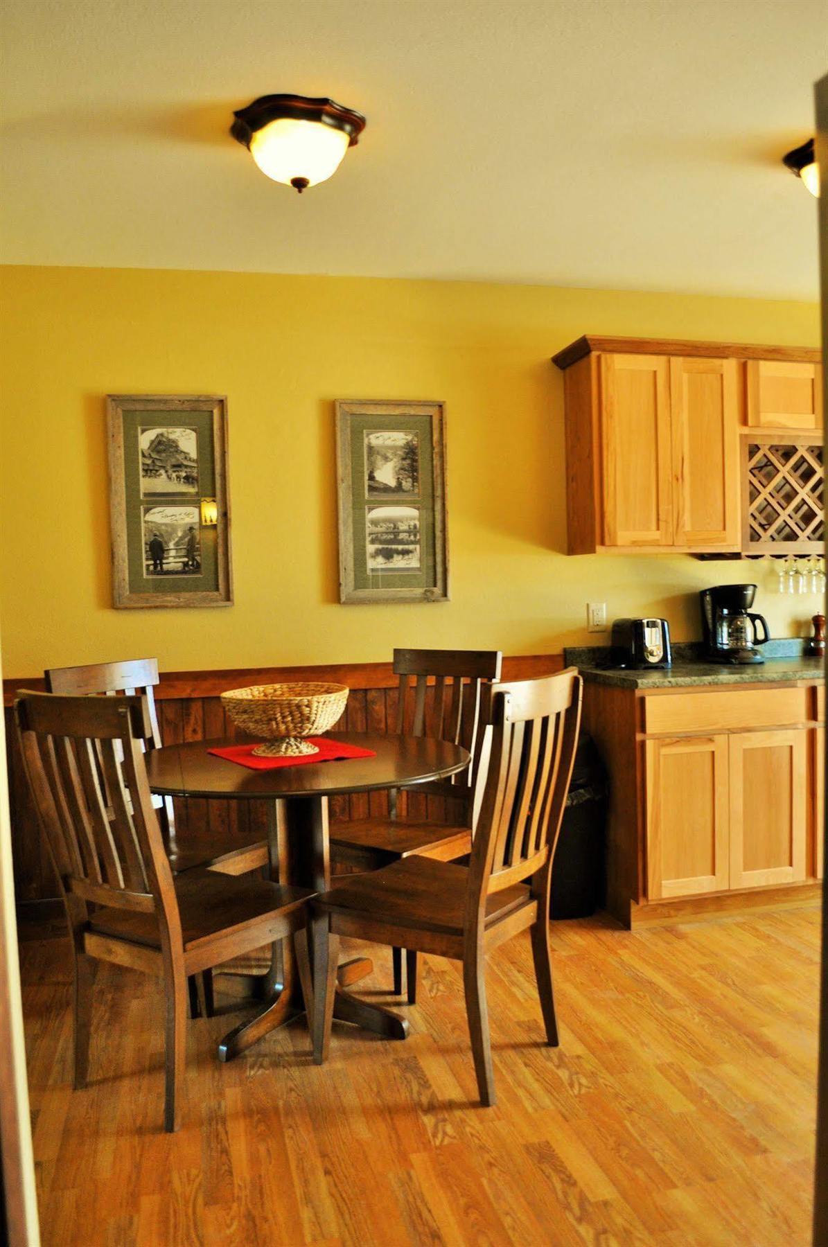 Yellowstone Condos & Suites Gardiner Extérieur photo